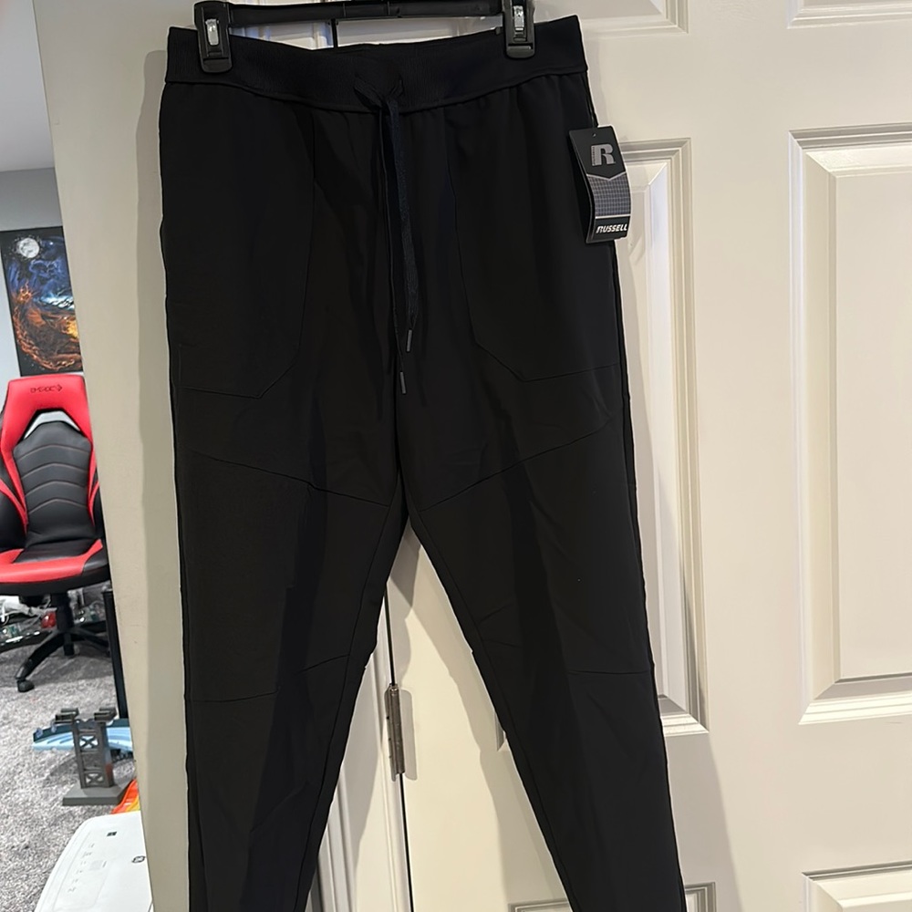 Woven black jogger